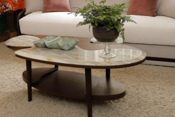 Island coffee table with legs (white marble)