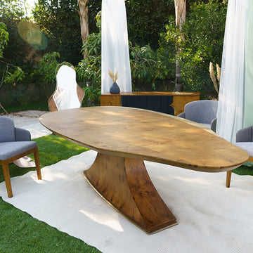 Locus dining Table