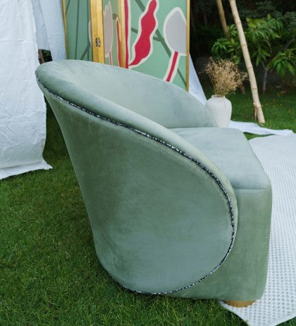 Suave arm chair